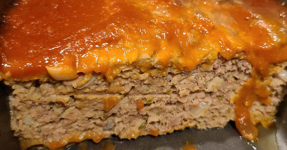 Juicy Classic Meatloaf Recipe — Samsung Food