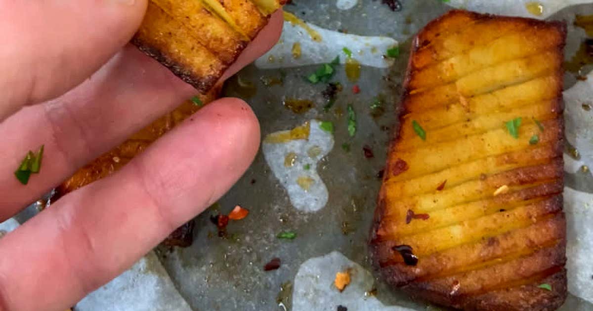 CRISPY ACCORDION POTATOES Recipe — Samsung Food