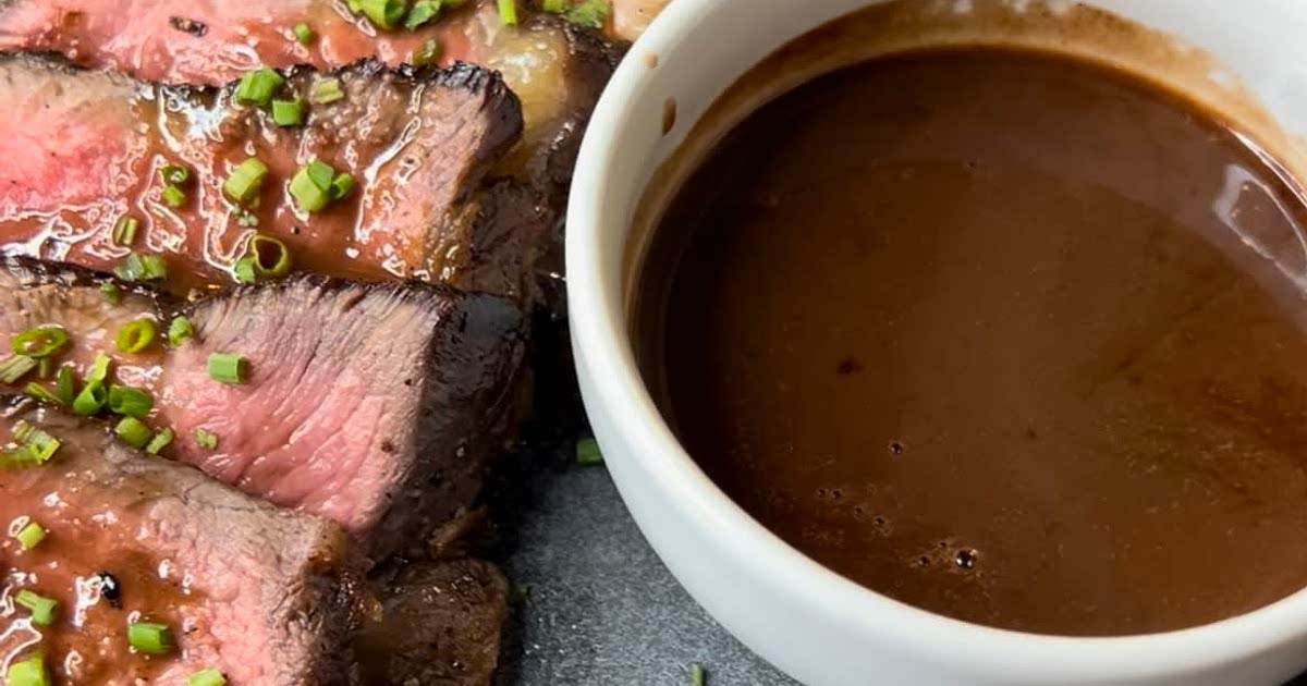 Red Wine Reduction Sauce Recipe - Samsung Food