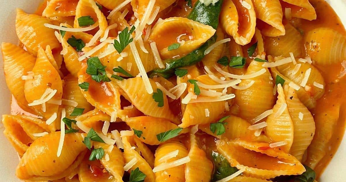 Vegan Creamy Tomato Pasta Recipe Samsung Food vegan-creamy-tomato-pasta-recipe-samsung-food