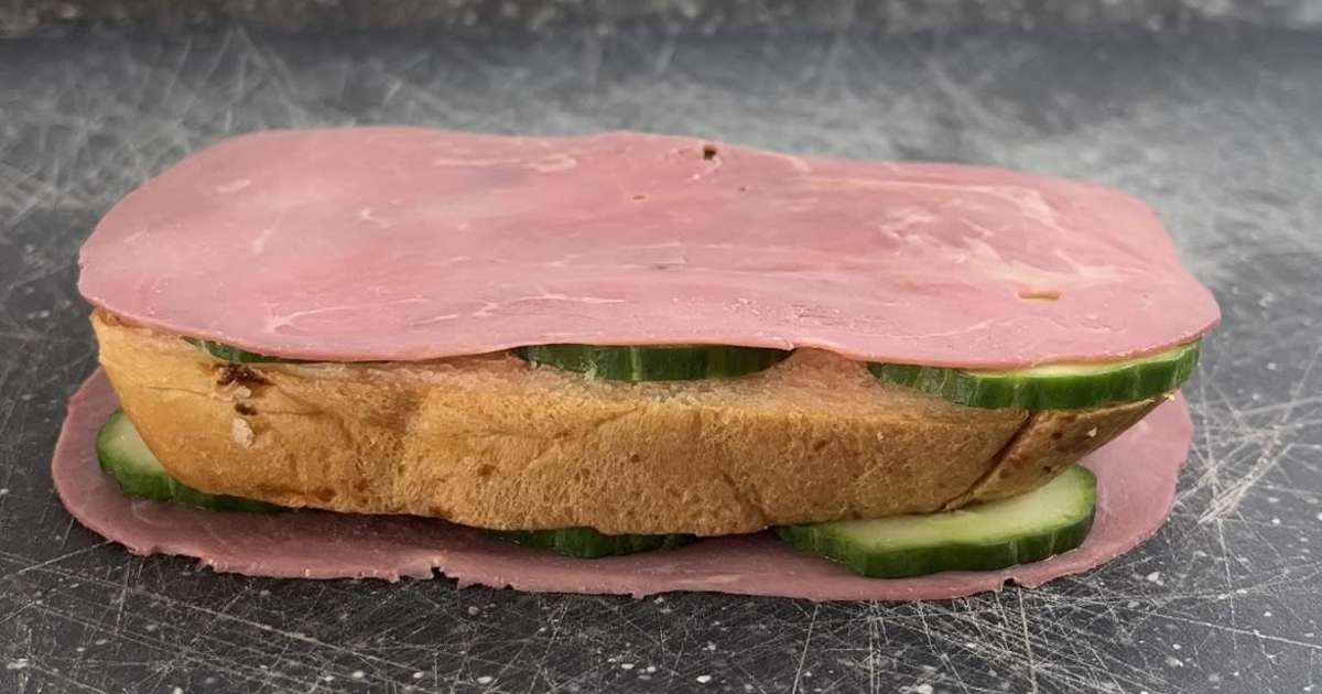 Meat sandwich from lightyear Recipe - Samsung Food