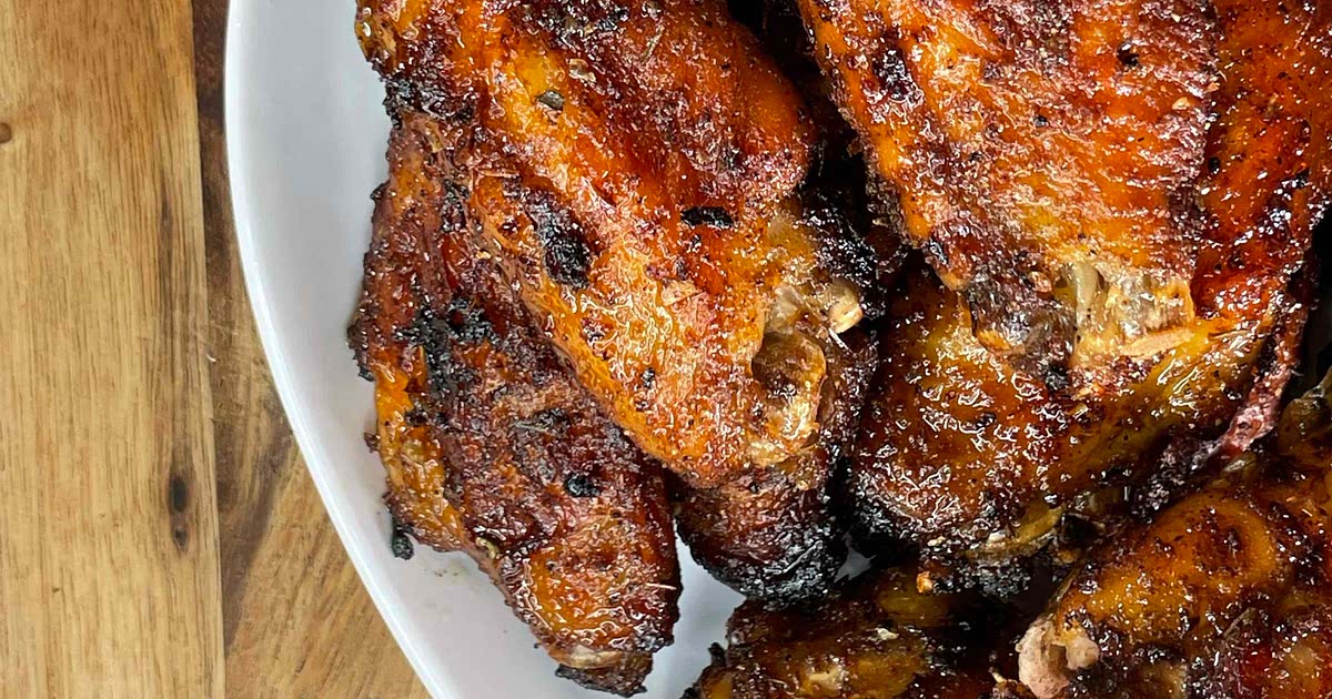 BBQ Spiced Air Fryer Wings Recipe — Samsung Food