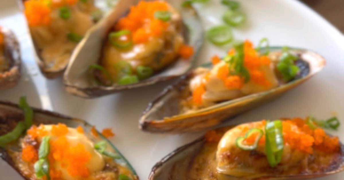 Dynamite Mussels with Bang Bang sauce Recipe Samsung Food