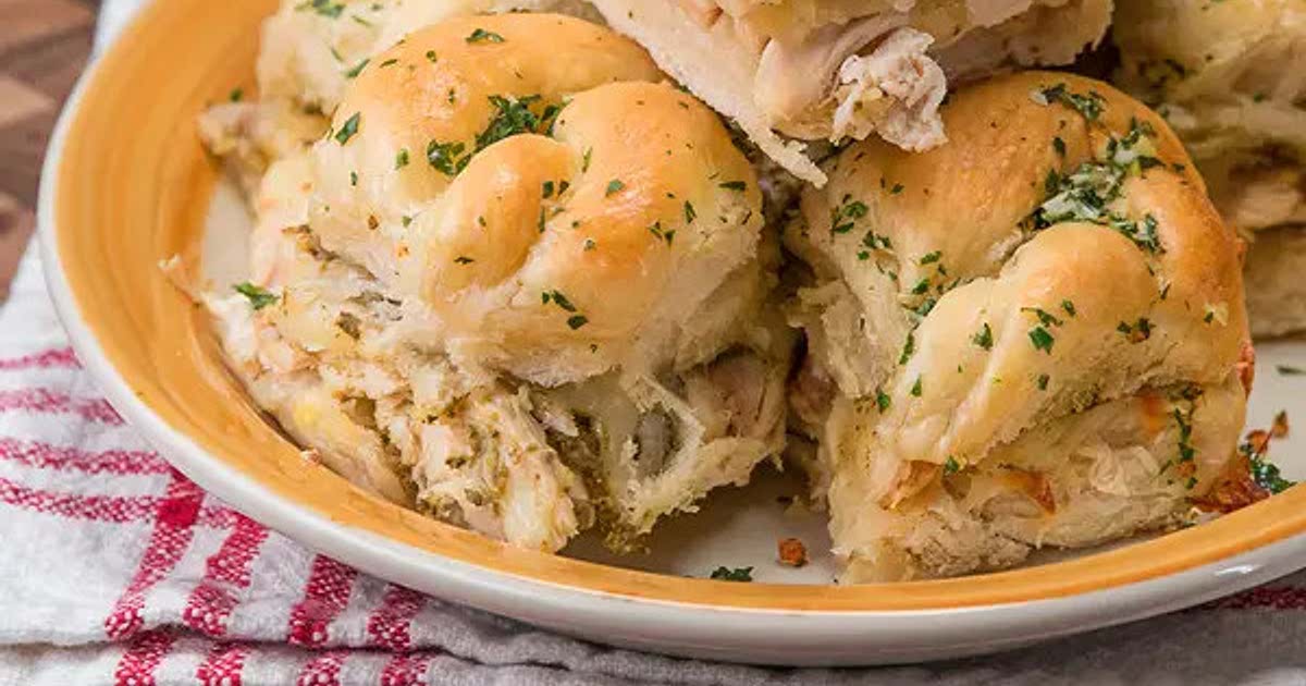 Pesto Chicken Garlic Knot Sliders Recipe — Samsung Food