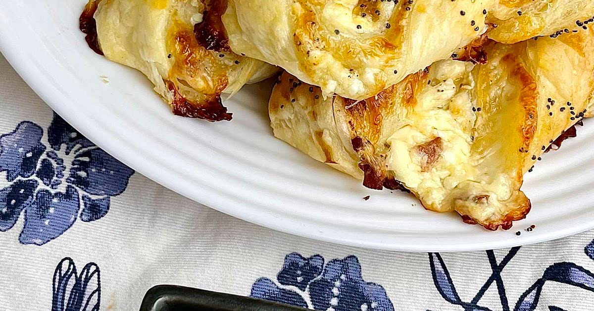 Blätterteigstangen mit Käse und Schinken Recipe - Samsung Food