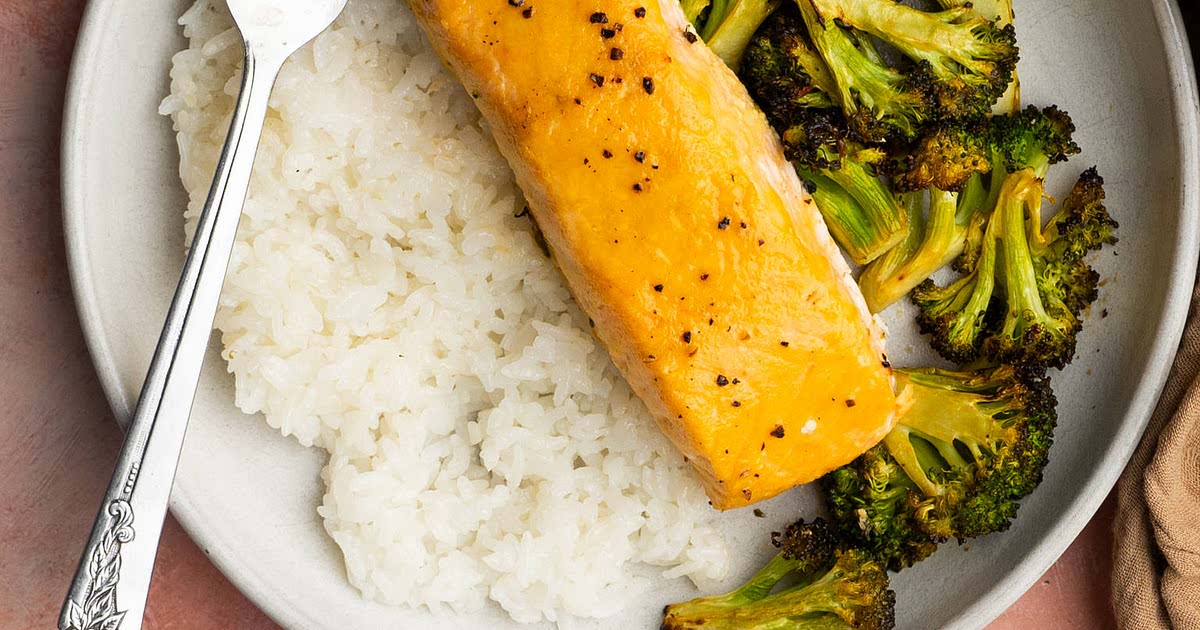 Air Fryer Salmon and Veggies Recipe Samsung Food