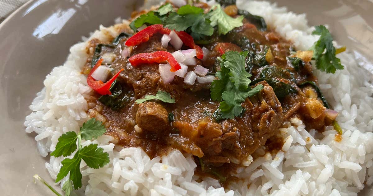 Slow Cooker Beef Curry Recipe — Samsung Food
