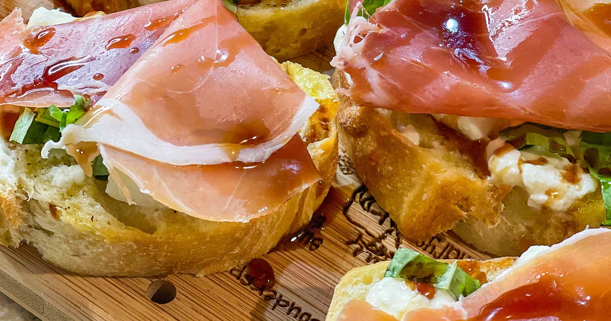 Prosciutto burrata crostini Recipe — Samsung Food