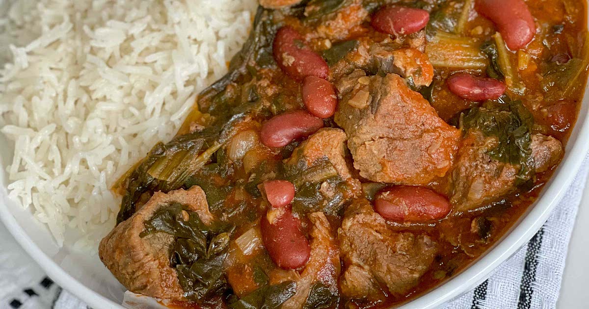 Spinach stew with beef and red kidney beans Recipe — Samsung Food