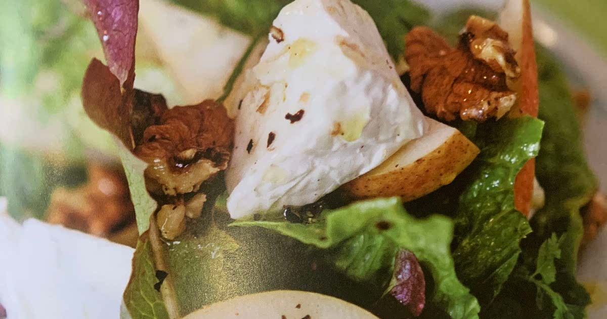 Goat’s cheese, pear and walnut salad Recipe Samsung Food