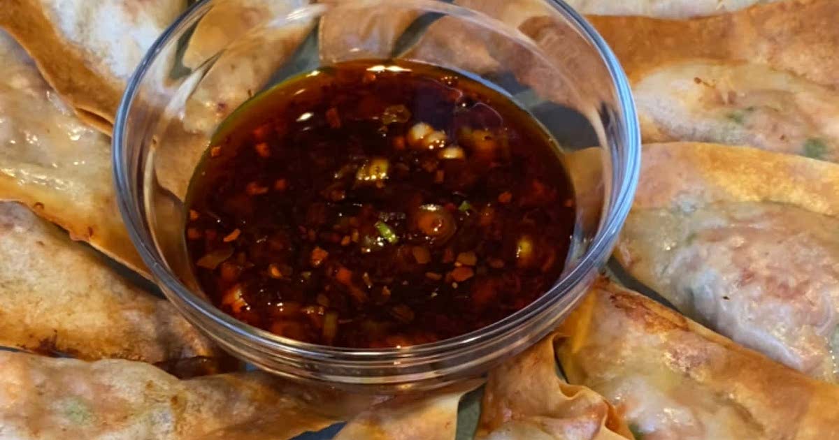Crispy air fryer dumplings with chili oil sauce Recipe Samsung Food