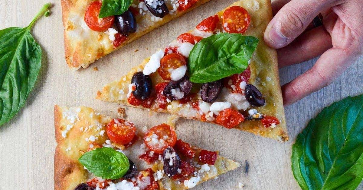 Mediterranean Vegan Flatbread Pizza (Easy Recipe) Samsung Food