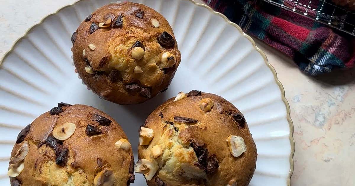 Chocolate hazelnuts muffins 🤎 Recipe — Samsung Food