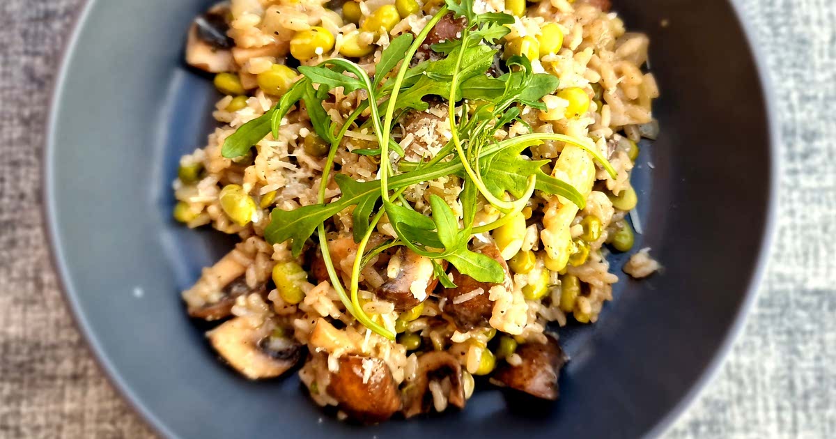 Edamame, Mushroom, and Pea Risotto Recipe — Samsung Food