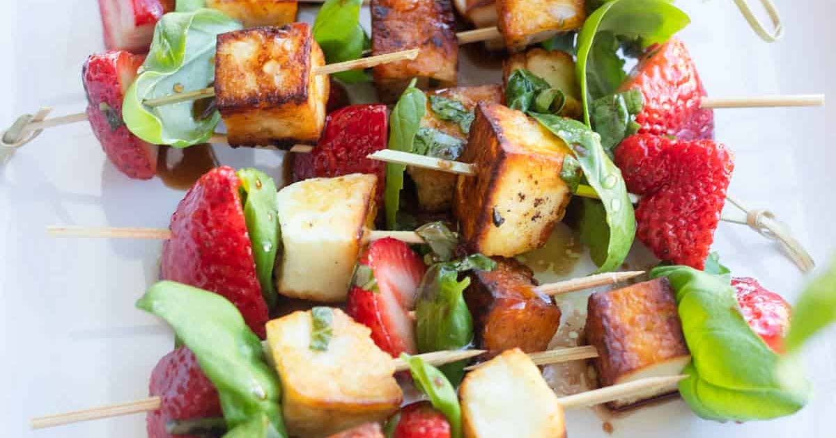 Strawberry and Halloumi Skewers Recipe — Samsung Food
