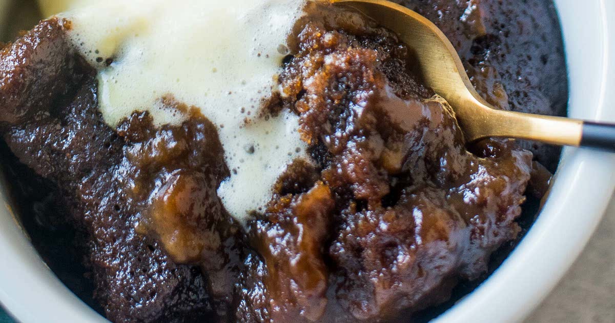 Instant Pot Gingerbread Pudding Cake