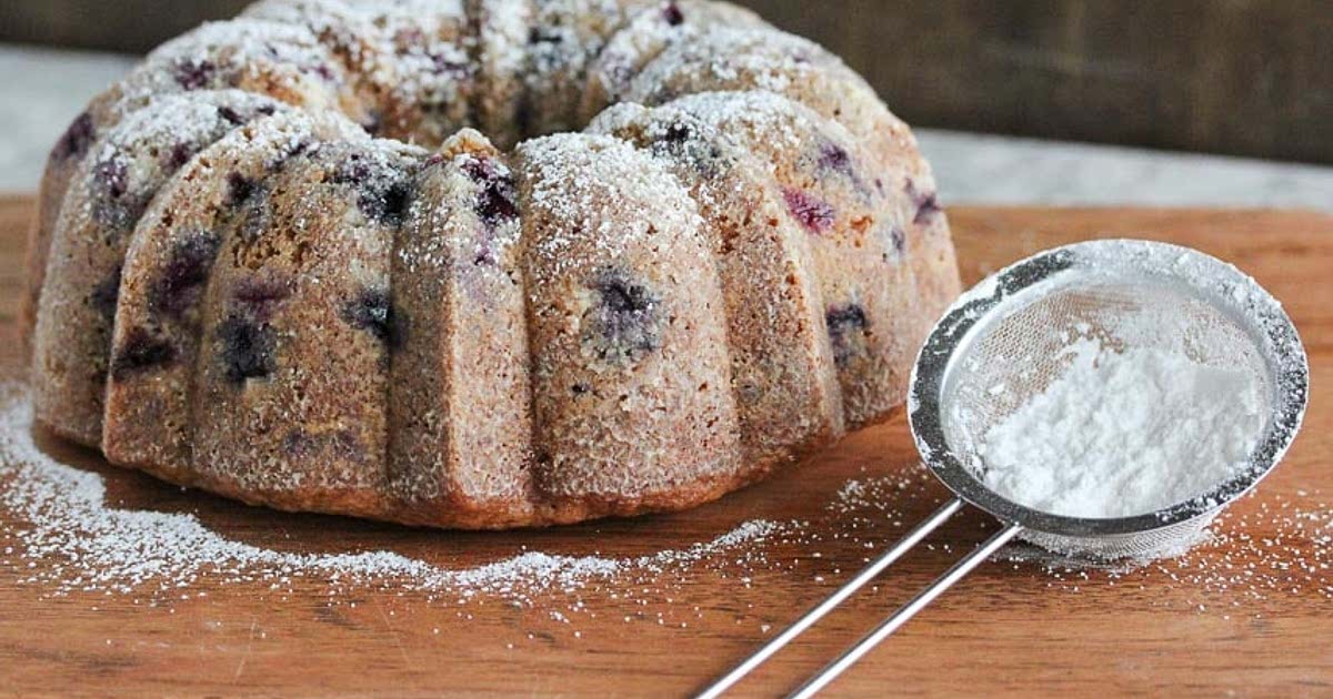 Low FODMAP Blueberry Sour Cream Bundt Cake Recipe — Samsung Food