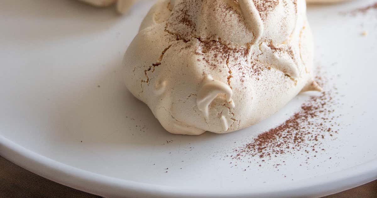 Meringues with Cocoa Powder Recipe — Samsung Food