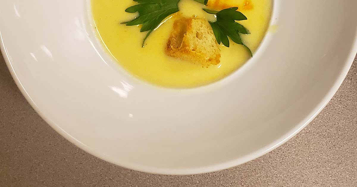 Cheddar Leek Soup Recipe — Samsung Food