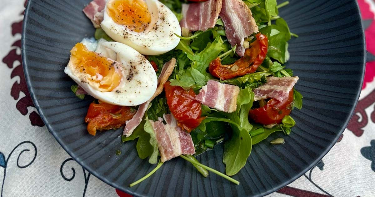 Bacon and Sun Blushed Tomatoes on a Rocket, Parsley and Chive Sa Recipe