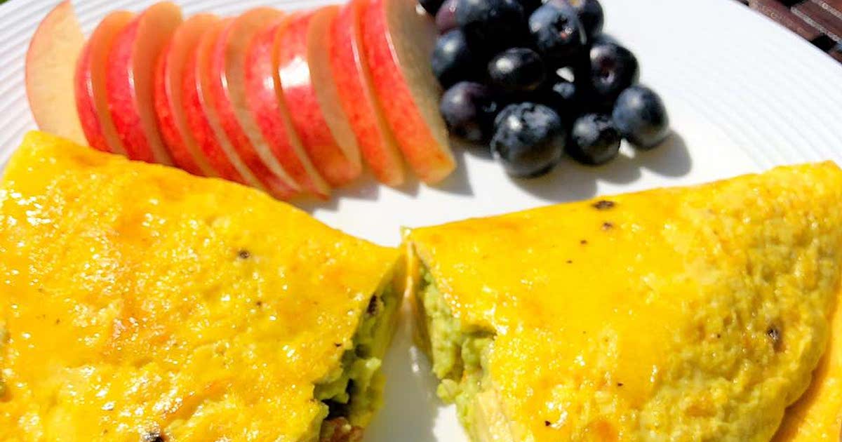 AVOCADO BACON OMELET Recipe — Samsung Food