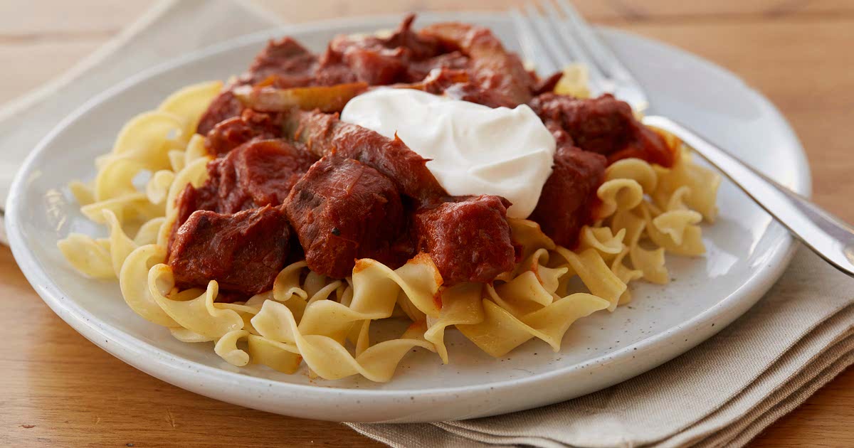 SlowCooker Hungarian Goulash Recipe Samsung Food