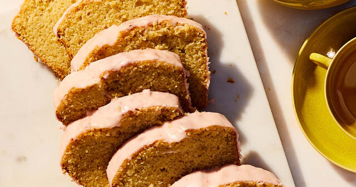 Chamomile Tea Cake With Strawberry Icing Recipe — Samsung Food
