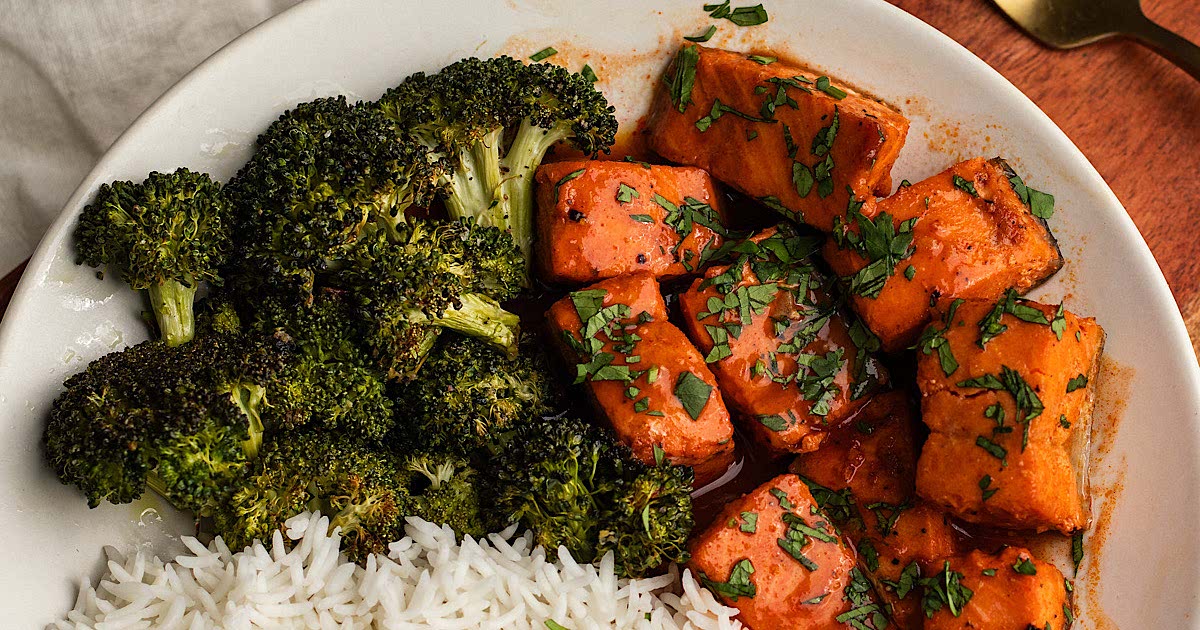 Hot Maple Salmon Bites with Broccoli Recipe Samsung Food
