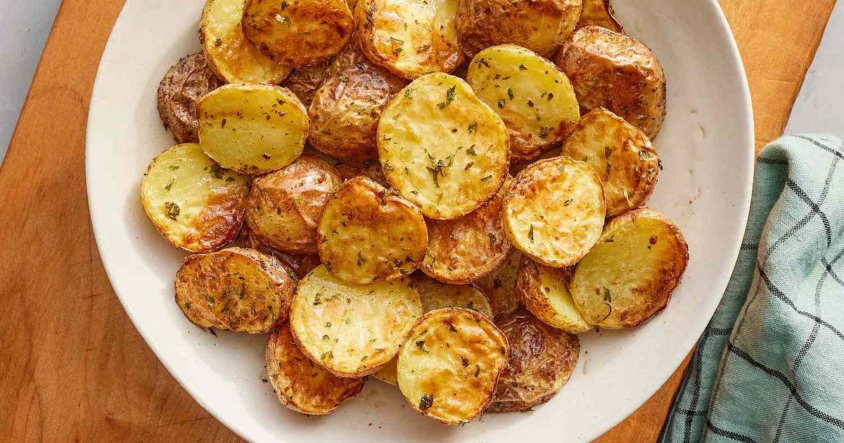 Air Fryer Garlic and Parsley Baby Potatoes Recipe Samsung Food