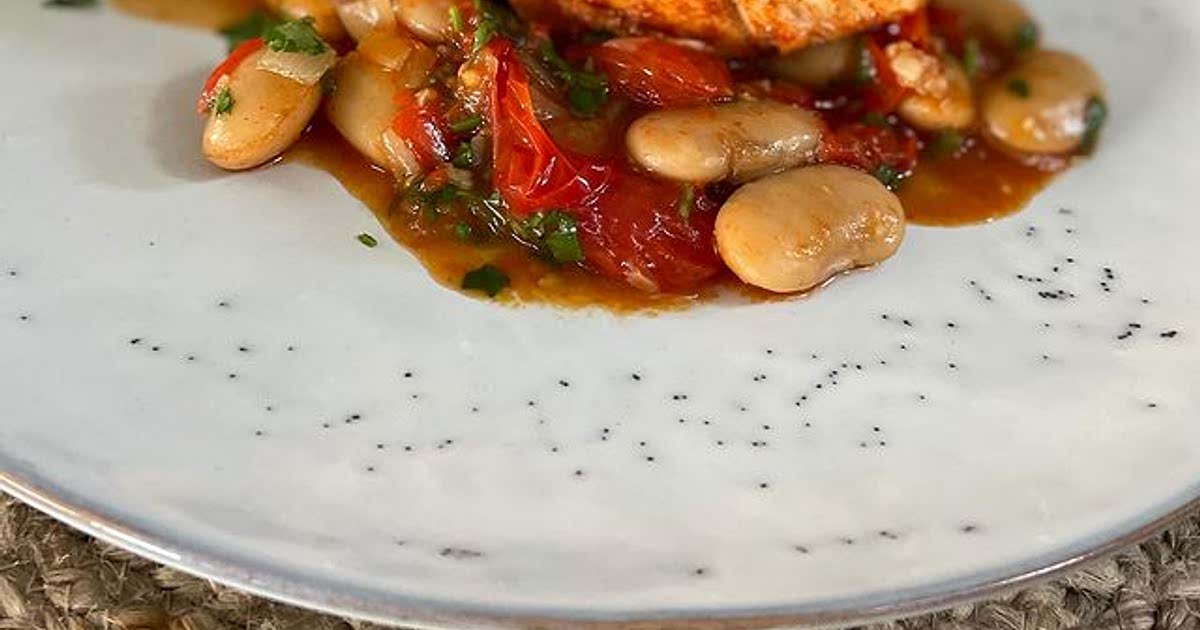 Cajun Spiced Cod With Chilli & Tomato Butter Beans Recipe — Samsung Food