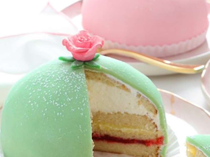 Princess Party Cake Topper Set | Gartner Studios | Roobee By Mara-Mi