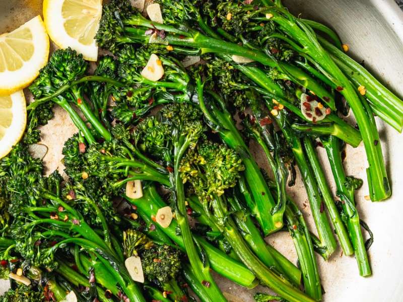 Recipe: Easy 10-Minute Garlic Broccolini - Whisk