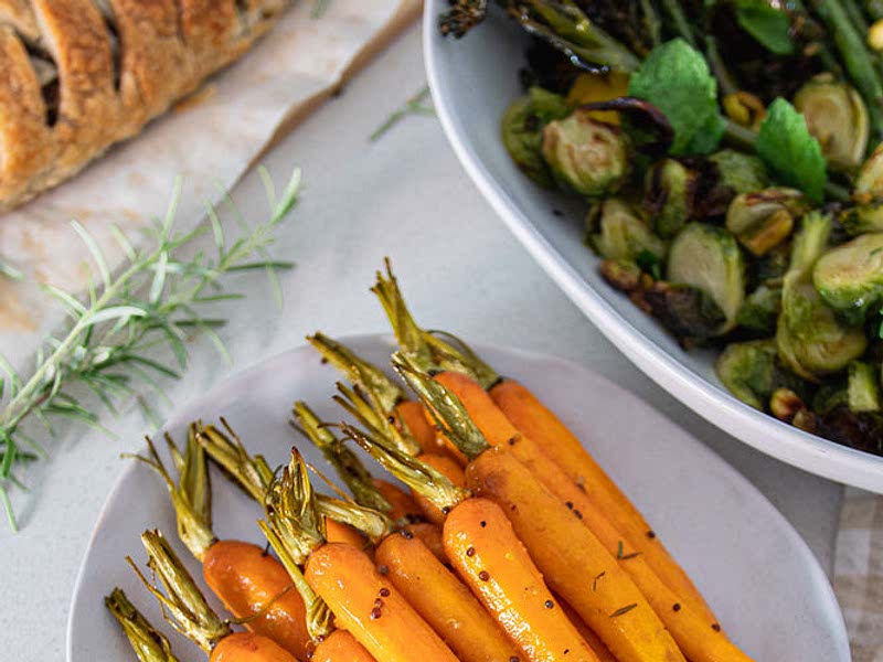 MAPLE GLAZED CARROTS Recipe Whisk