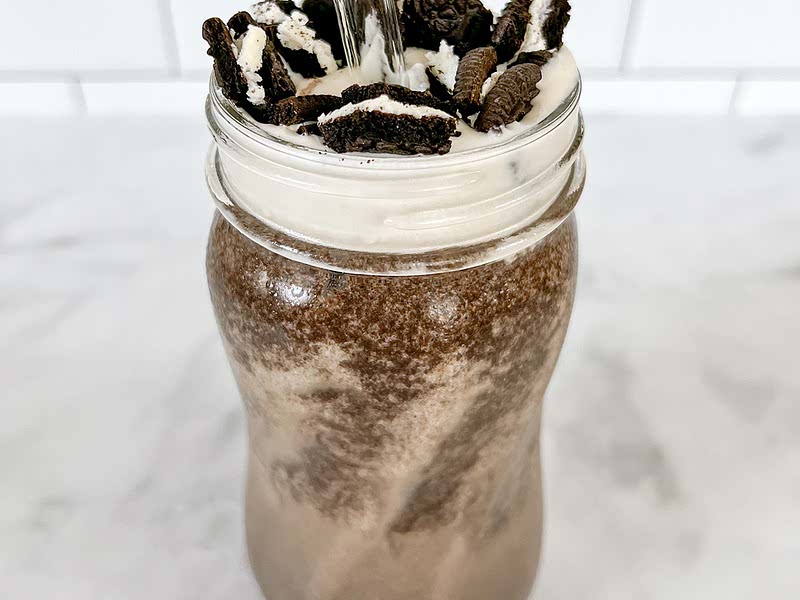 Oreo Milkshake without Ice Cream Recipe Whisk