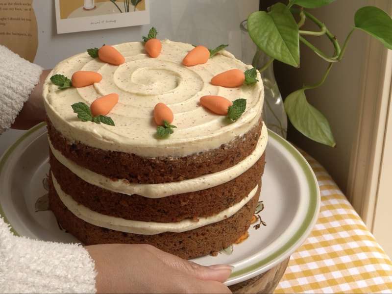 Recipe: Butter's carrot cake | Style at Home