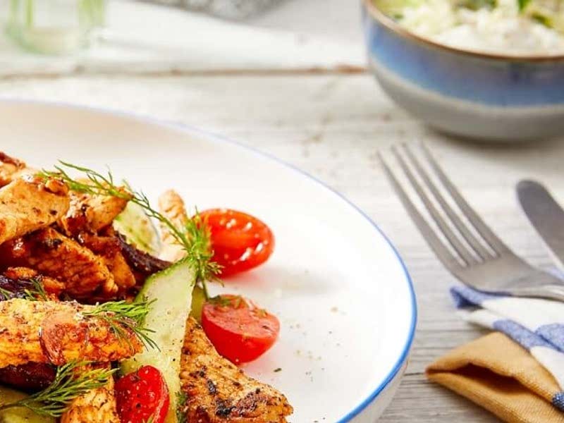 Putengyros mit Tzatziki und Kräuterreis Recipe - Whisk