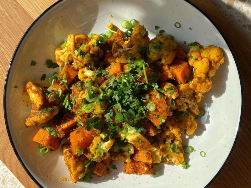 Schnelles Aloo Gobi - Indisches Süßkartoffel-Karfiol-Curry Recipe - Whisk