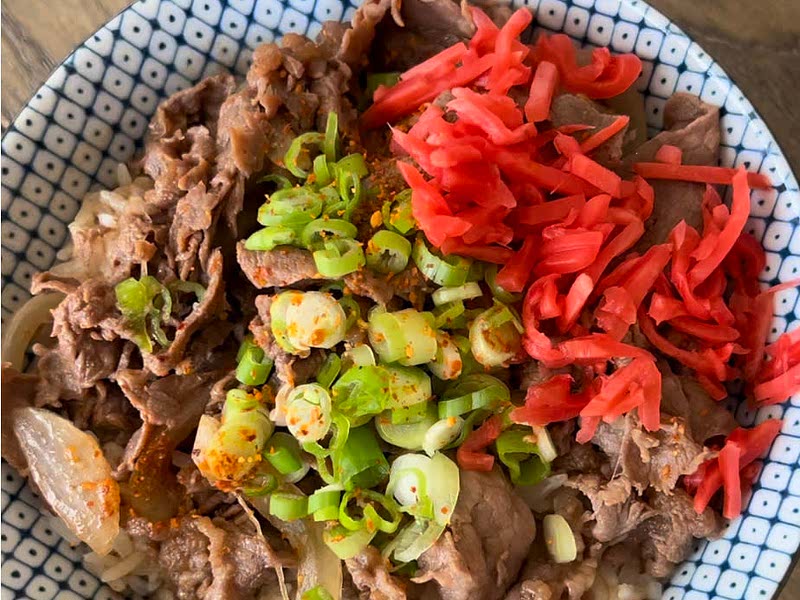 Yoshinoya’s CopyCat Beef Bowl Recipe Whisk