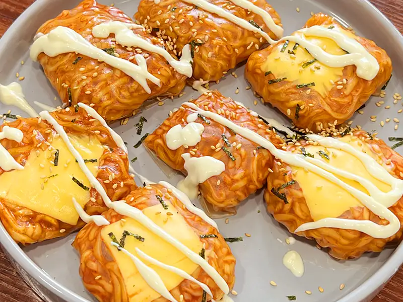 백종원 마요라면땅 만들기 에어프라이어 요리 맥주안주 아이간식 Recipe - Whisk