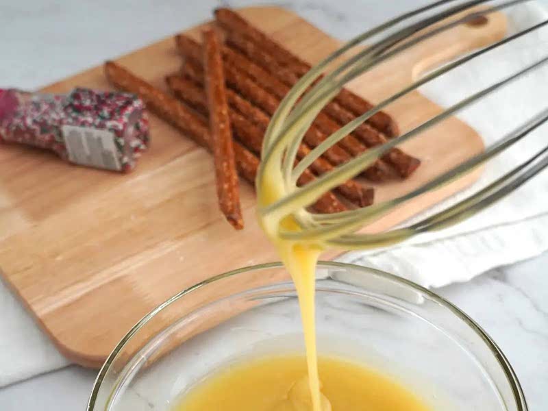 Best Easy White Chocolate Ganache Recipe Whisk