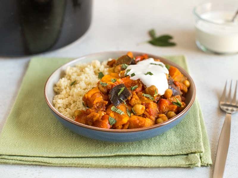 Sweet potato and chickpea slow cooker tagine Recipe Samsung Food