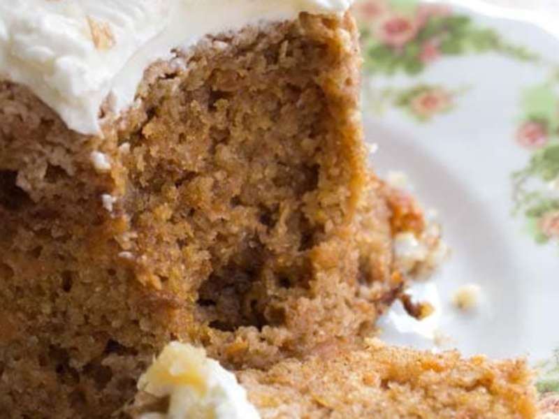 Paleo Carrot Cake with Coconut 