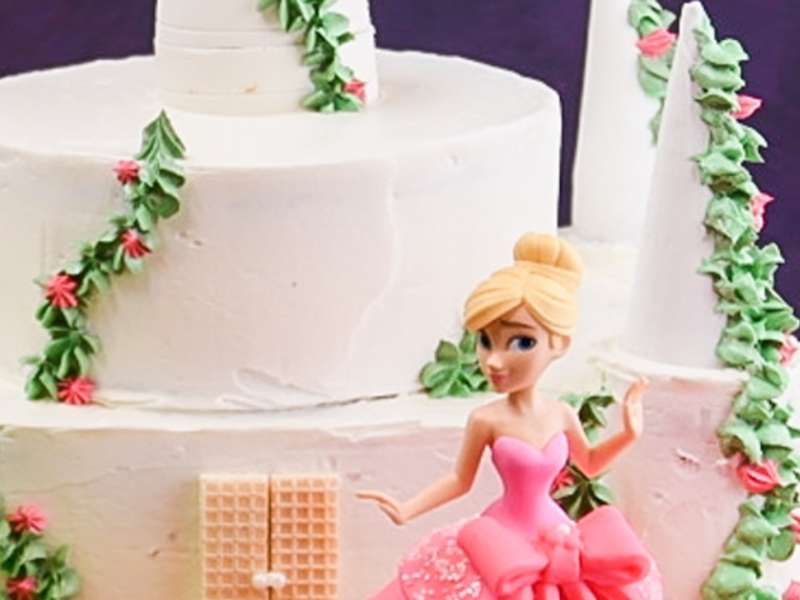 Disney Princess Castle Cake 1 | This Square tier Castle Cake… | Flickr