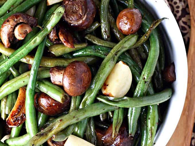 Balsamic Garlic Roasted Green Beans & Mushrooms Recipe Samsung Food
