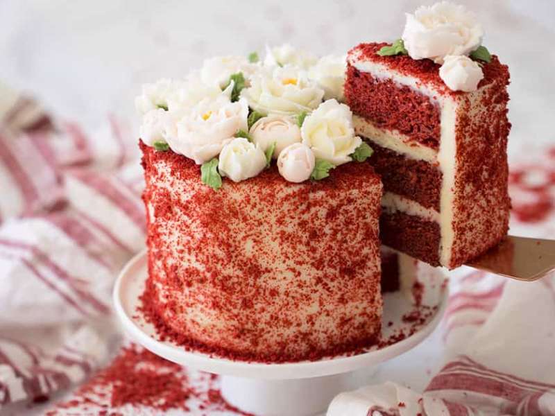 Orange Chiffon Cake With Rose Petals Recipe | Elle Gourmet