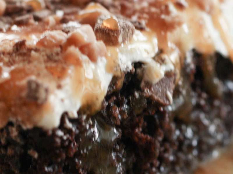 Caramel Crunch Cake recipe | cake recipes | Ramit Ghai recipes | Recipebook