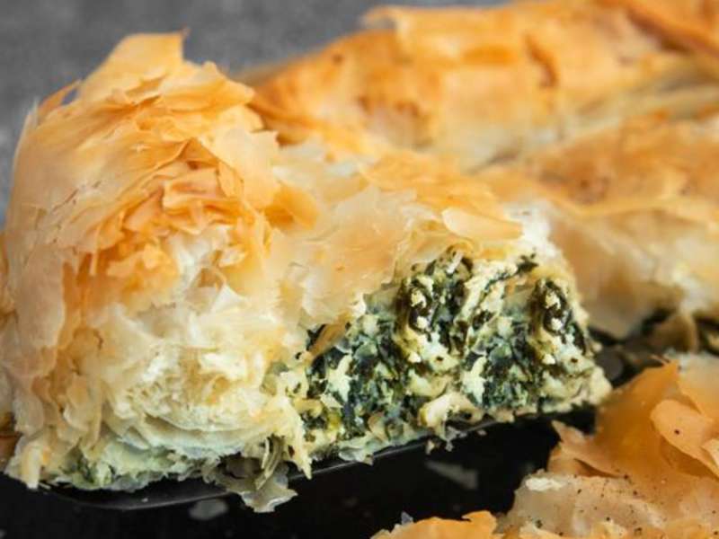 Byrek Me Spinaq (Spinach Feta Pie) Recipe - Samsung Food