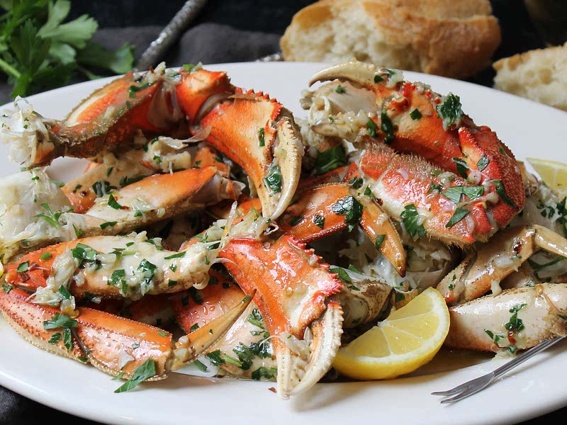 Spicy GarlicButter Crab Legs Recipe Samsung Food