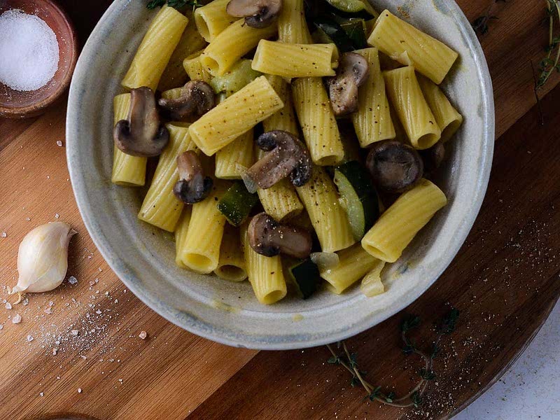 One Pot Zucchini Mushroom Pasta (Vegan, 20 Minutes) Recipe Samsung Food