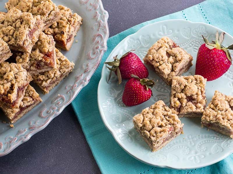 Low FODMAP Nutty Strawberry Oat Squares Recipe Samsung Food